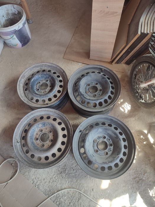 Литые диски на Мерседес