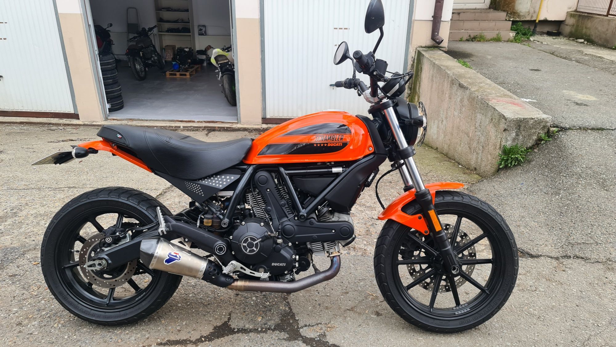 Ducati Scrambler Sixty2 400 permis A2