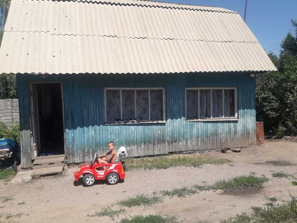 Продаётся дача в Енбекшиказахском районе по баку Село.Болек.