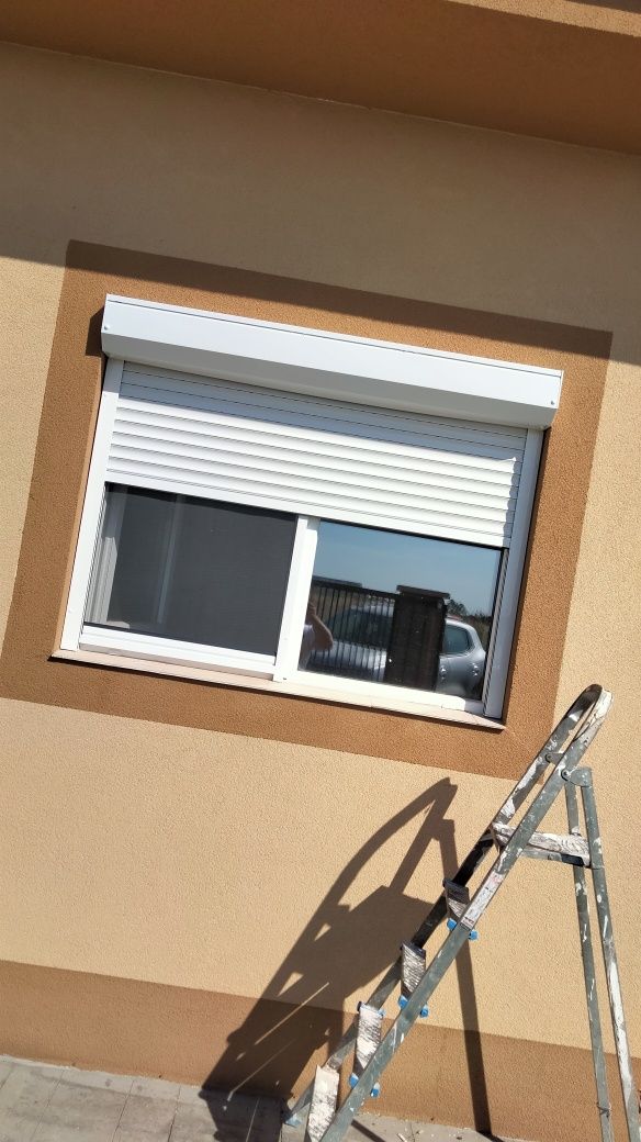 Termopane ferestre, uși și Rulouri exterioare Quality premium