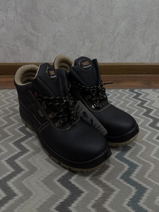 Продам ботинку новая рабочая