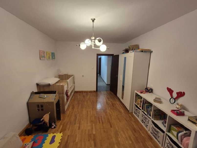 Дава се под наем Четиристаен апартамент в София, Гео Милев - 100 кв.м за 765 € - Снимка #8