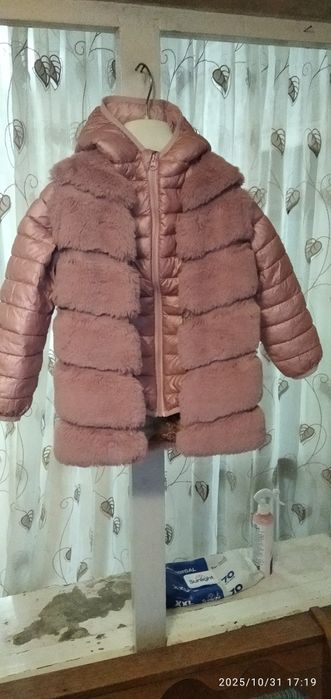 Куртка с меховой безрукавкой