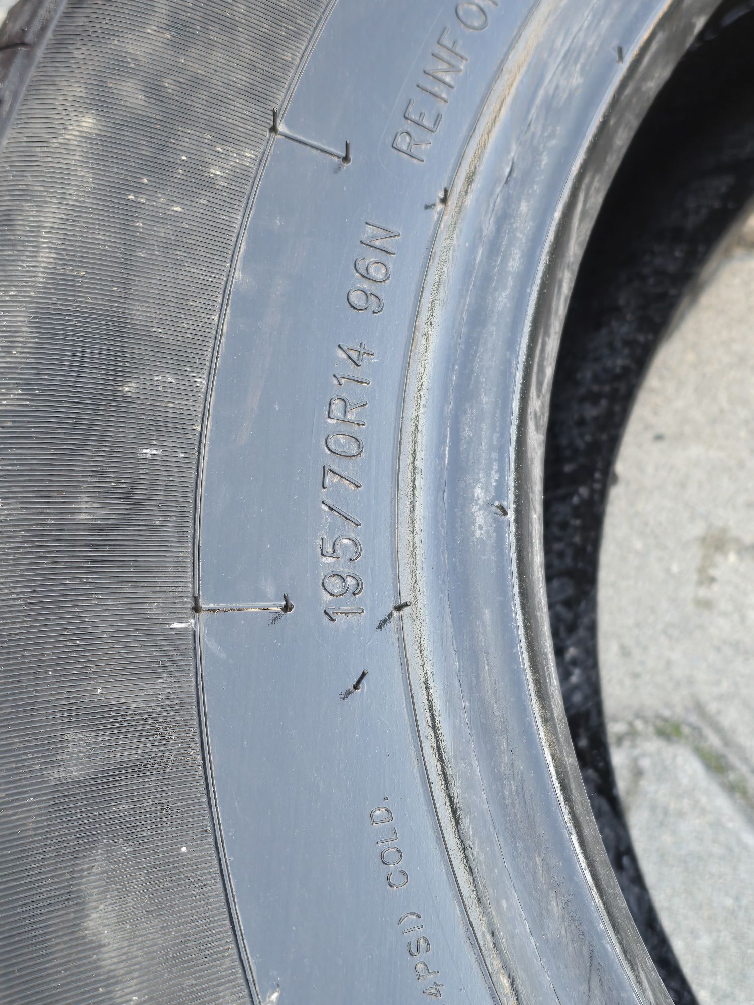 195 70 14 XL GT radial