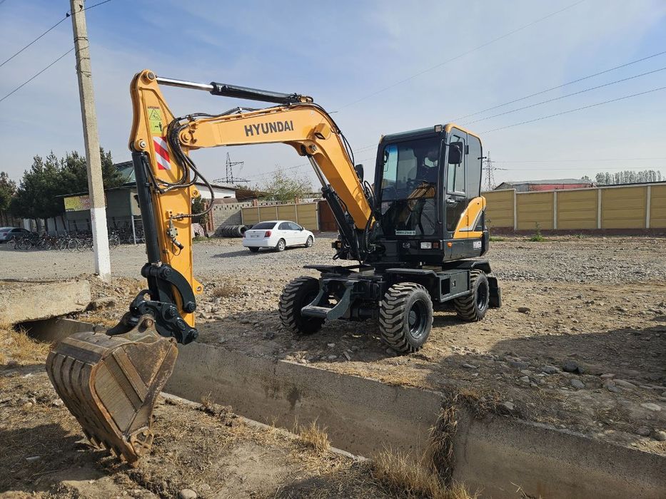 Хундай  экскаваторов сотилади