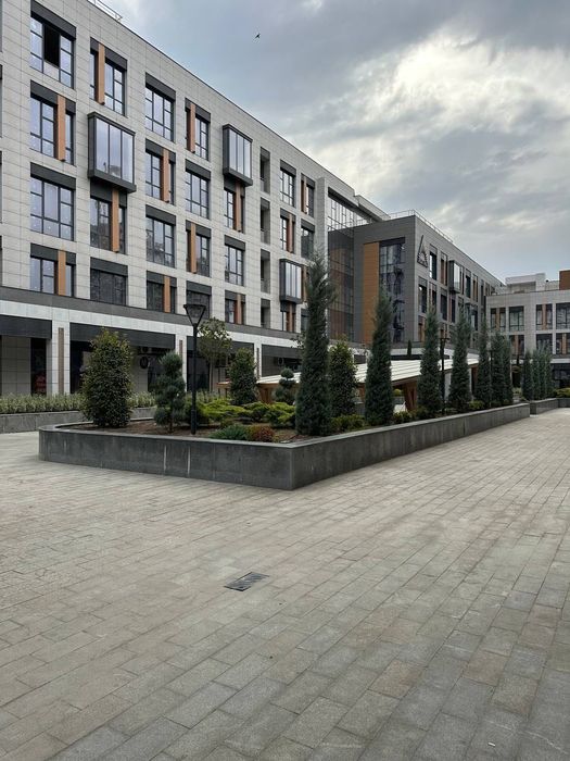 Аренда помещения 
1.000мкв арка мебель ул. Махтумкули