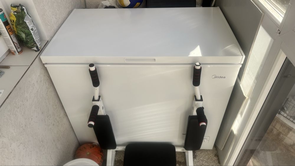 Продам морозильник Midea 100/60 см