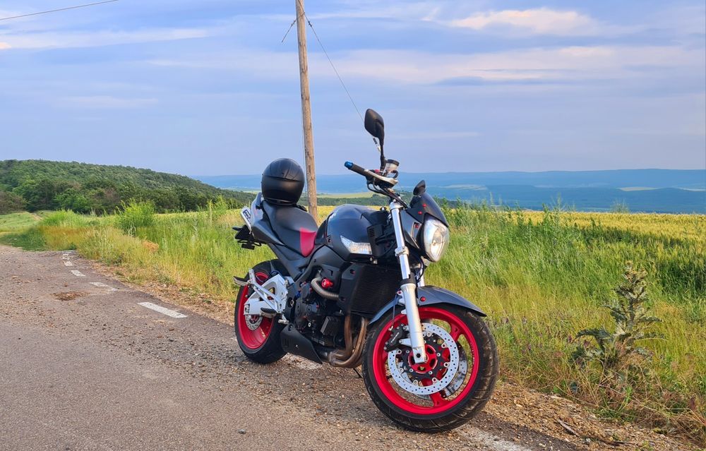 Suzuki GSR 600 Yoshimura