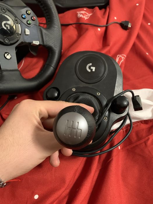 Volan Logitech G920 cu pedale si schimbator