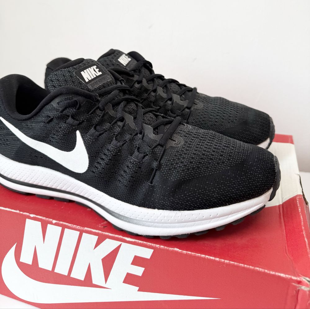 Nike Air Zoom Vomero 12 (44) Маратонки за Бягане