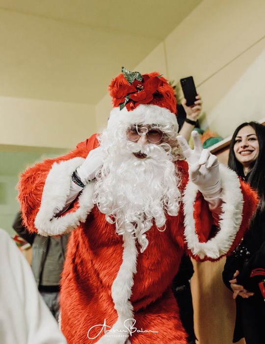 Moș Crăciun pentru seara de ajun ! (Actor profesionist)