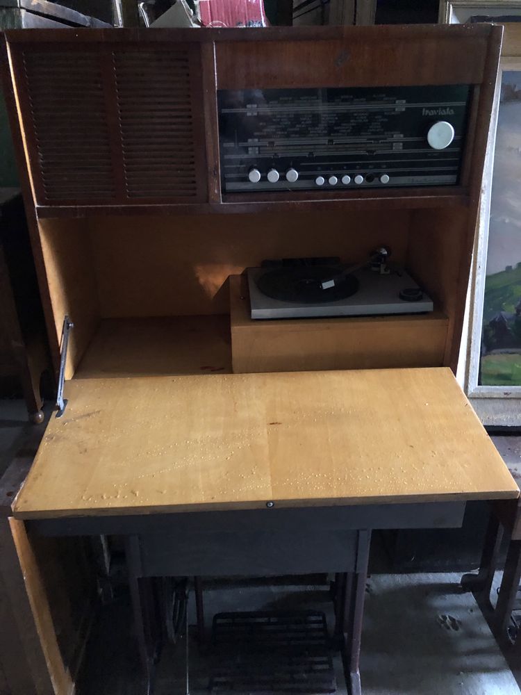 Radio vechi de colecție