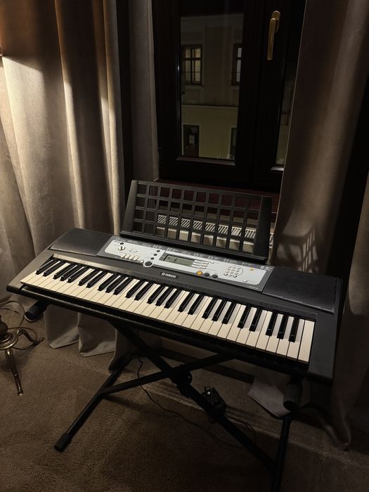 Orgă electronica YAMAHA