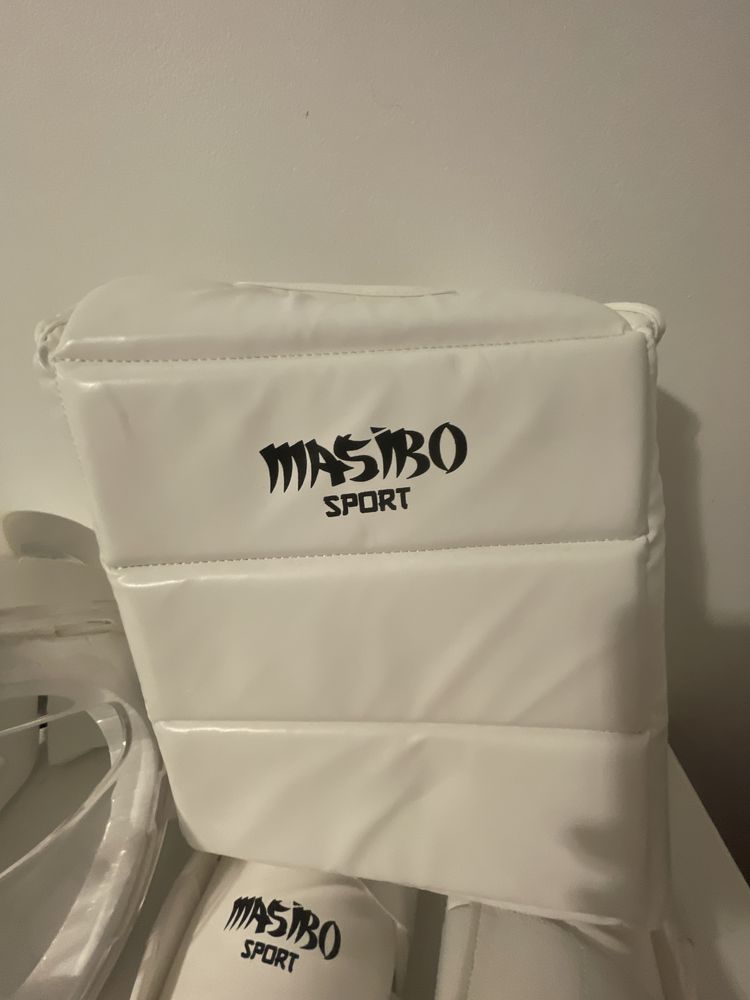 Echipament complet karate Masibo – mărimea S sau M - protecții full