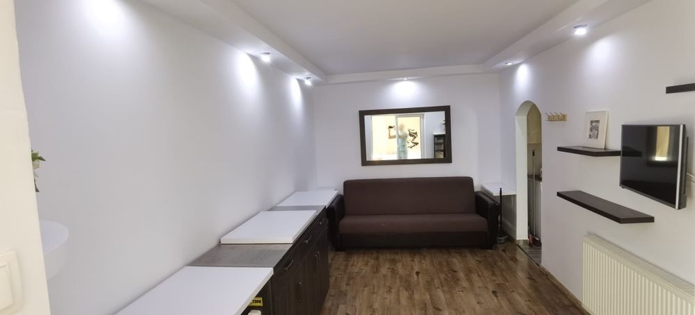 Închiriez apartament 2 camere
