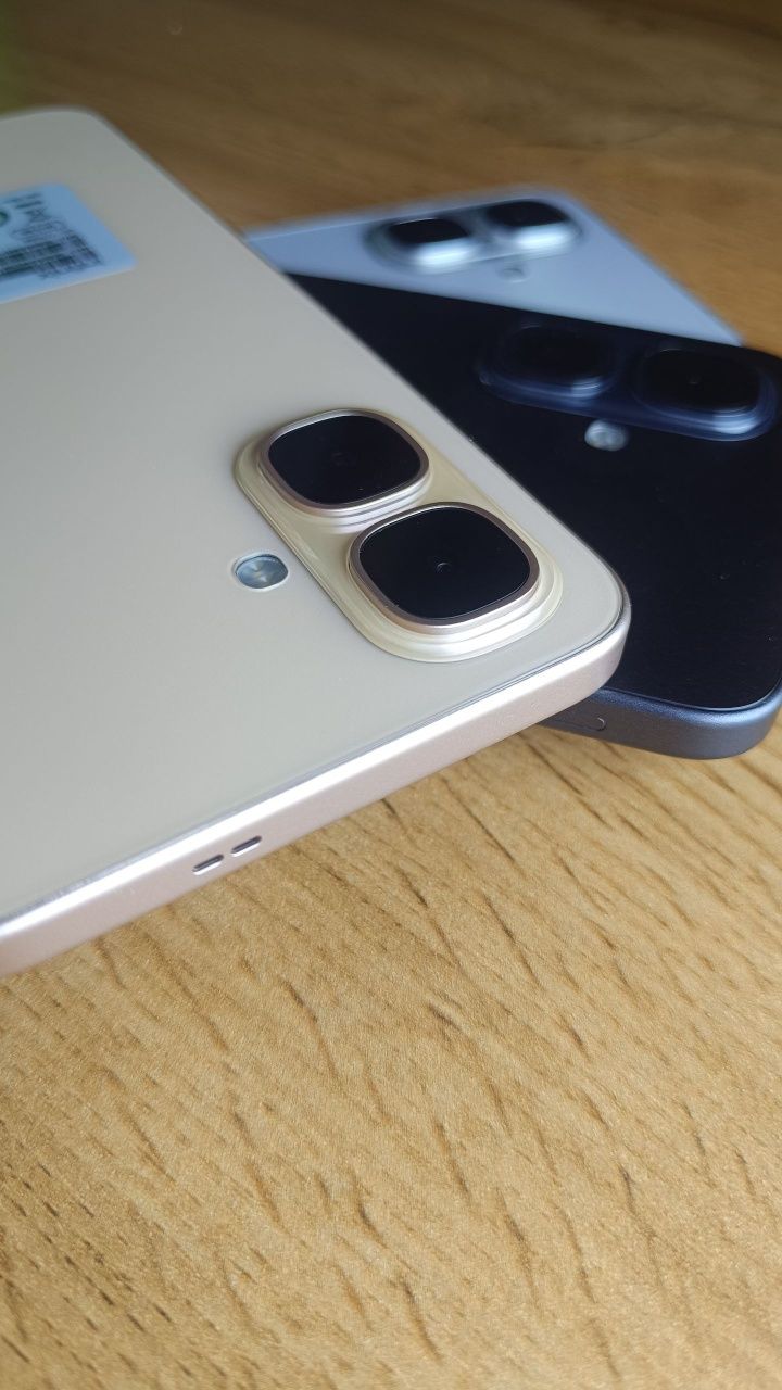 Infinix smart 10 skitkada 1milyon bir yuz ming