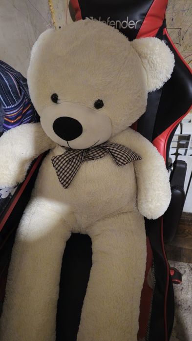 Продам плюшевого большого мишку (белый) СРОЧНО