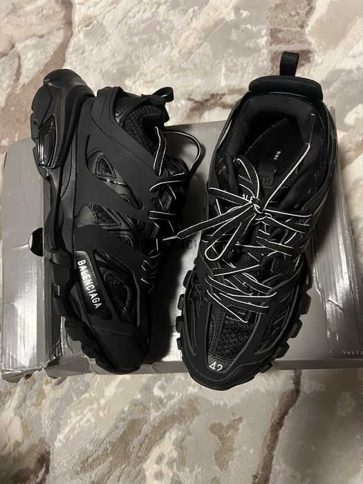 Balenciaga track x versace