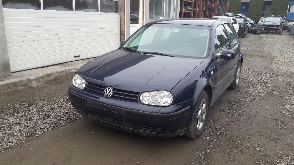 Dezmembrez Piese Vw Golf4 din 2001