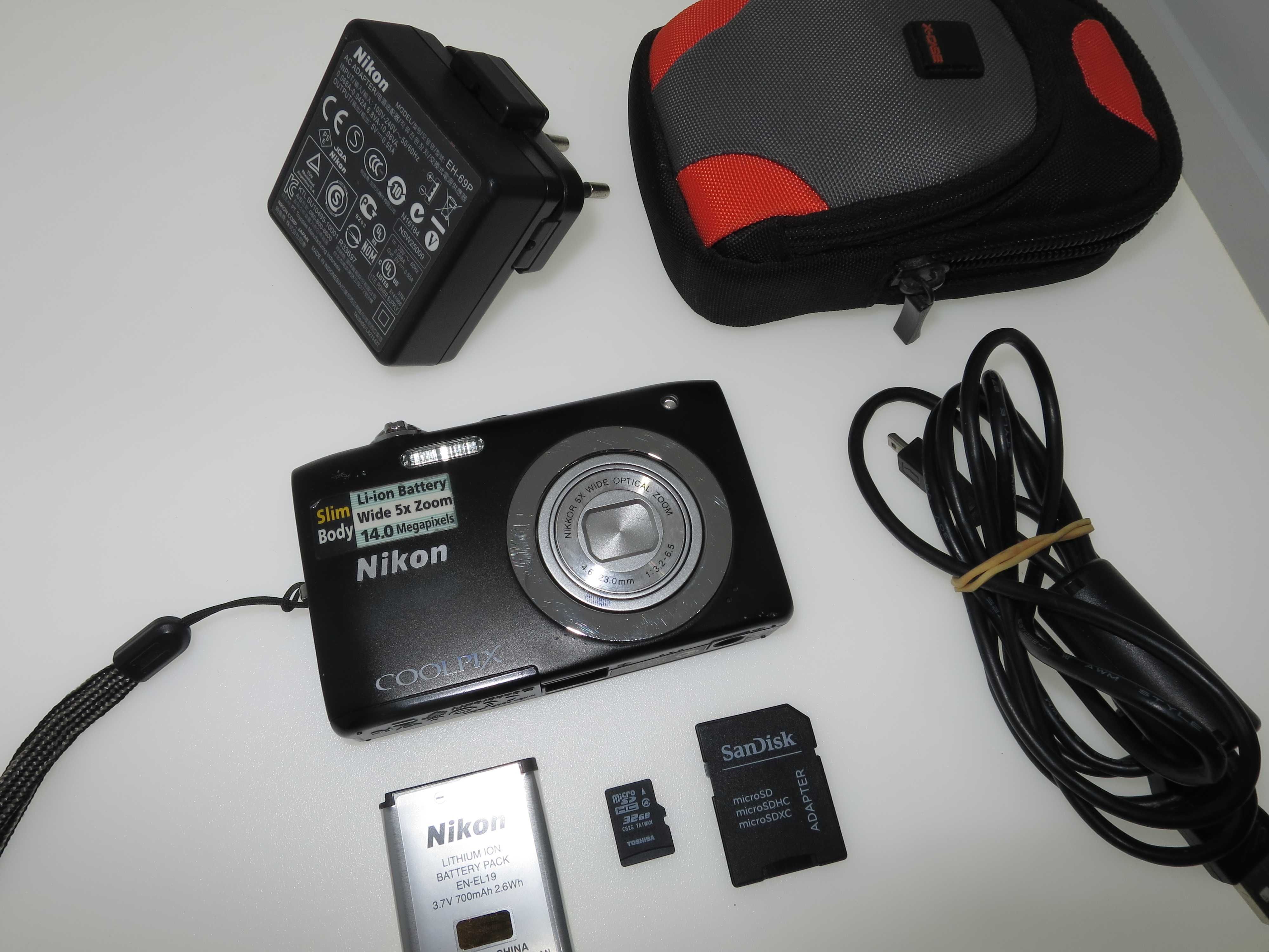 Nikon Coolpix S2600 стилен ултра компактен фотоапарат Работи Отлично