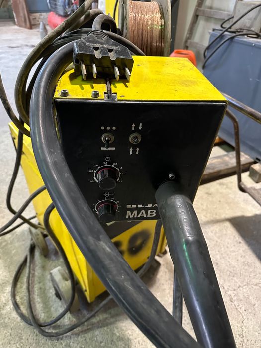 Трифазен заваръчен IdealarcDC 400  и ESAB LAE 1250