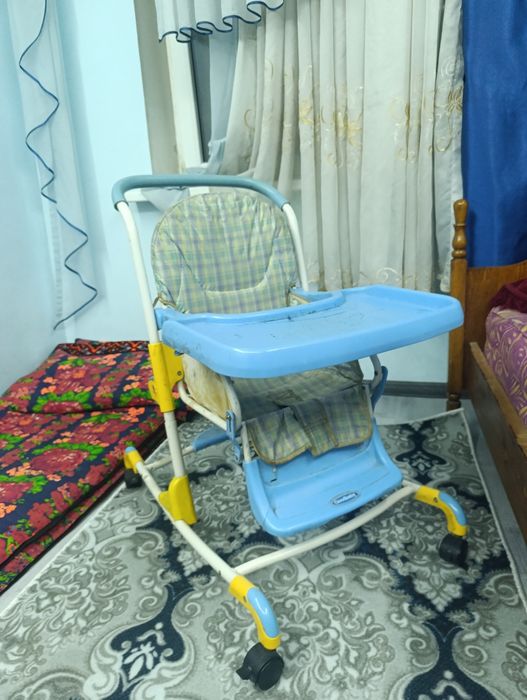 Детский стул для кормления и рисования