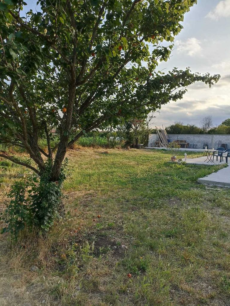 Продава се Къща в с. Николаевка, Област Варна - 188 кв.м за 612 €/кв.м - Снимка #2