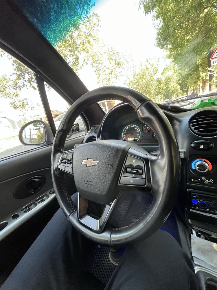 Honda rul holati ortacha hamma joyi ishlidi