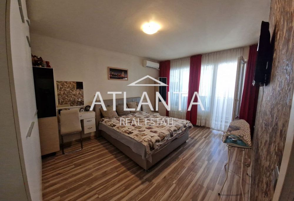 Продава се Двустаен апартамент в Варна, Център - 54 кв.м за 2204 €/кв.м - Снимка #4