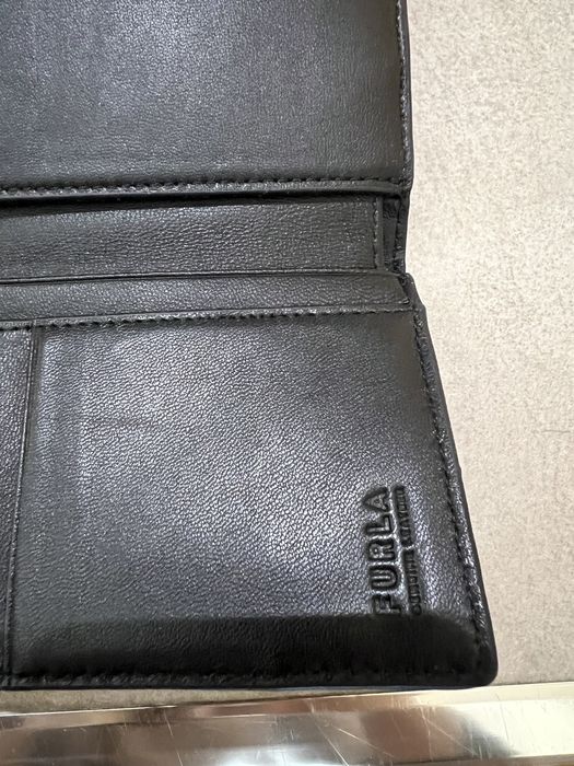 Портмоне Furla.