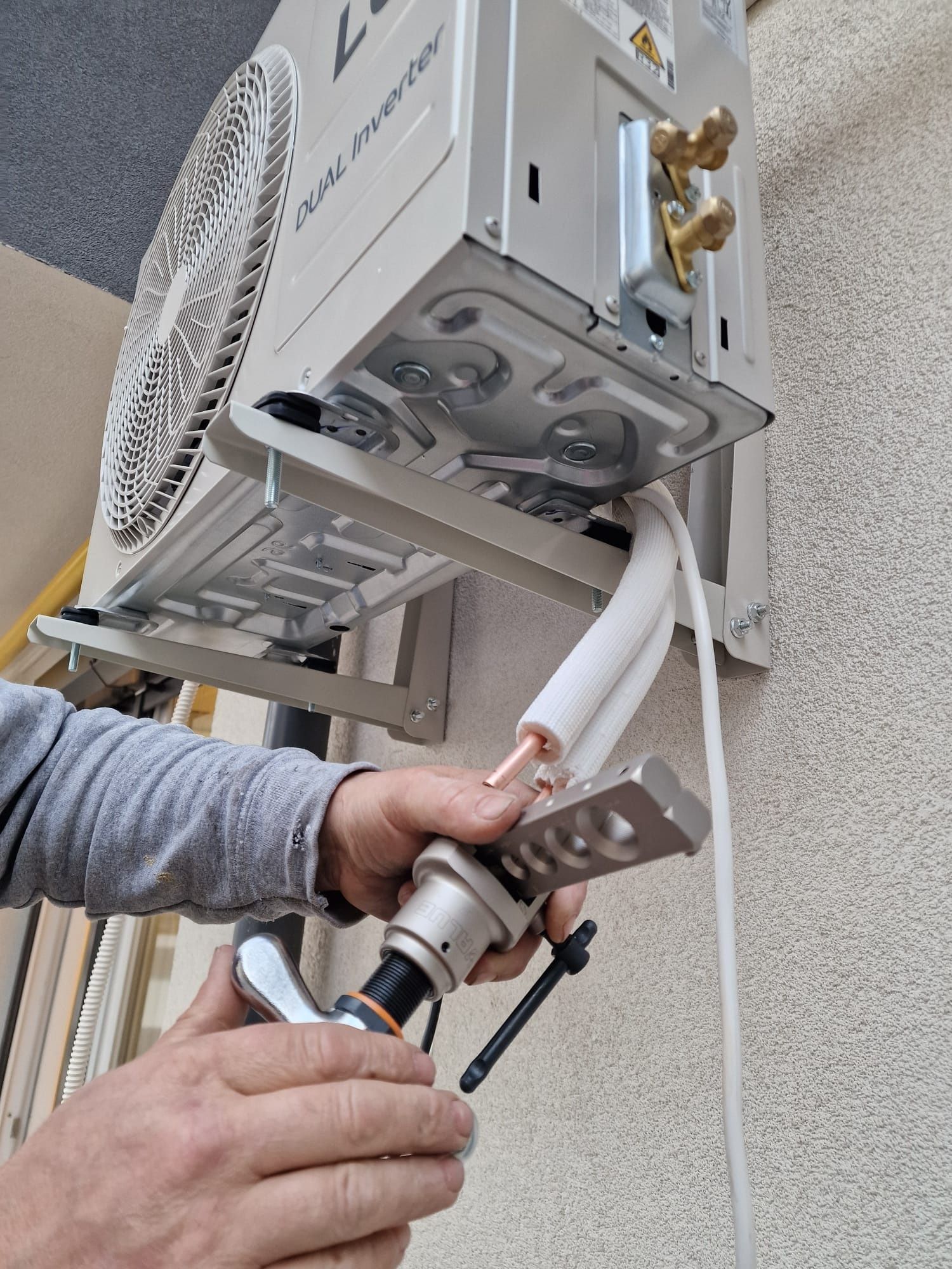 Instalator  aer condiționat,obiecte sanitare, intervenție rapida