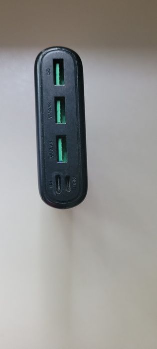 Vând baterie externa 10 000