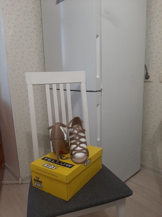 Мода и стиль Продам женские босоножки.