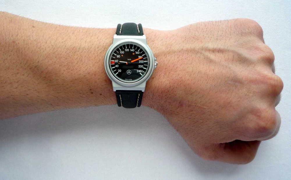 Лимитиран часовник MERCEDES-BENZ от FORTIS SWISS