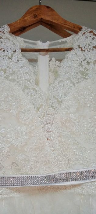Rochii NOI Mireasa + rochie de petrecere !