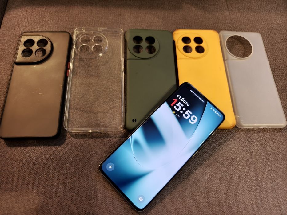 OnePlus 11 – 16GB RAM / 256GB ROM – Перфектно състояние