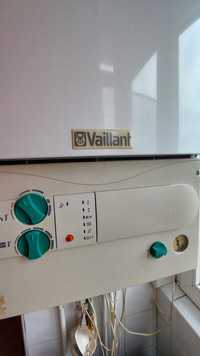 Centrala termica Vaillant perfect functionala, tiraj fortat