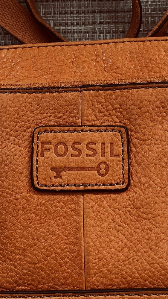 Дамска чанта Fossil оригинал естествена кожа