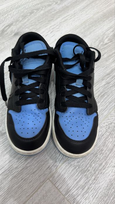 Adidasi Air Jordan 1 Low marimea 36.5 baieti albastru