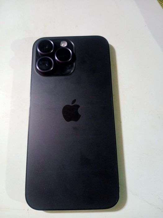 Продам айфон 14 про макс, в хорошем состоянии без ремонта.