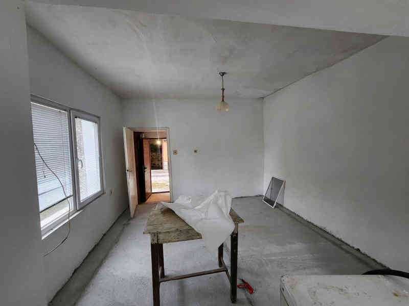 Продава се Къща в с. Брестовица, Област Пловдив - 120 кв.м за 417 €/кв.м - Снимка #3