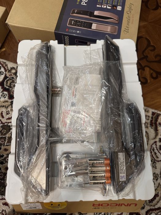 Умные замки UNICOR