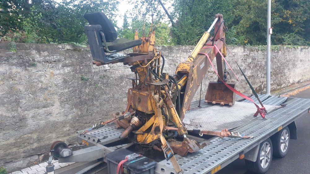 Braț escavator universal in tiranti