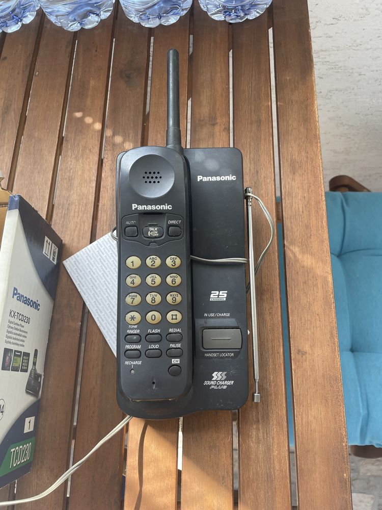 Продавам домашен телефон Panasonic