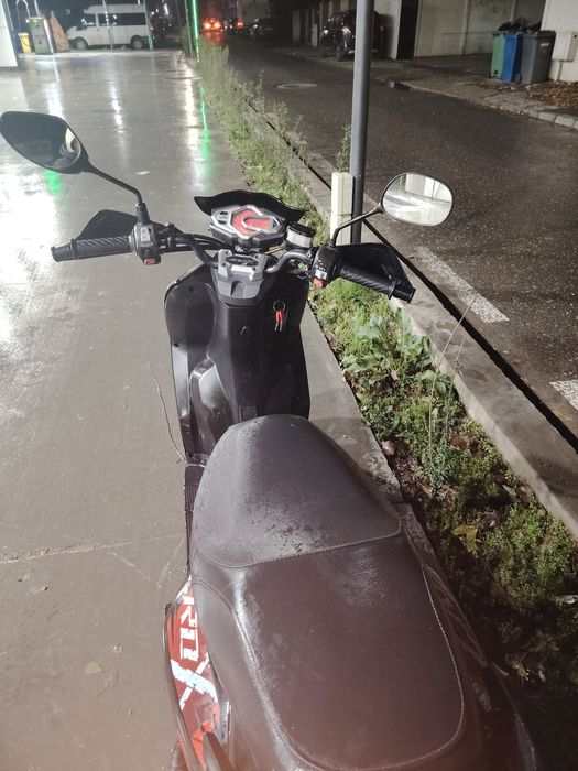 vand/schimb sym crox