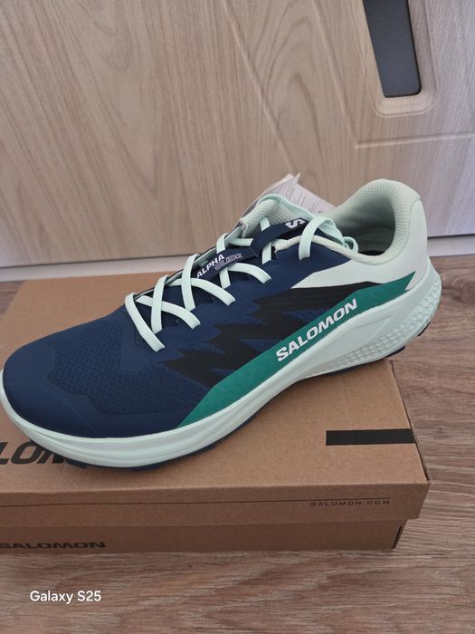 Чисто нови маратонки salomon 43 1/2