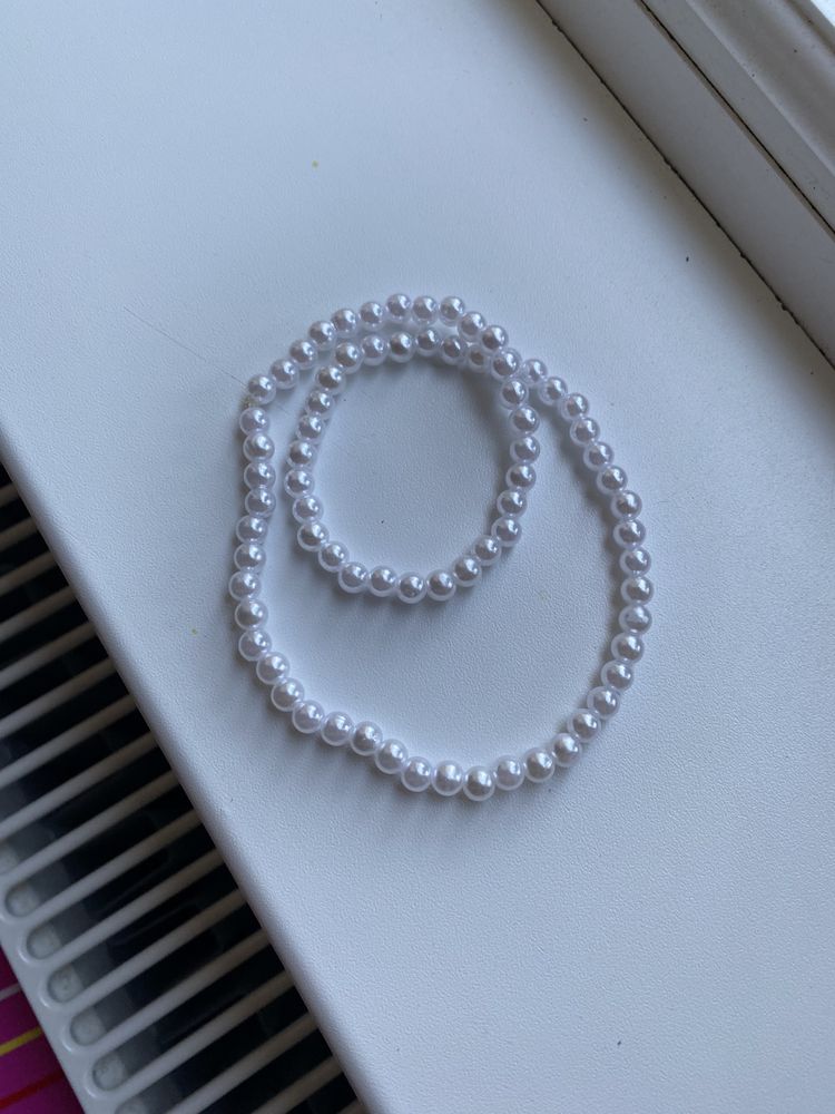 Lanț din perle, făcut de mână (handmade) ,nefolosit