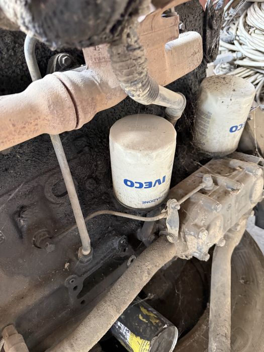 Vând Motor Excavator Fiat Hitachi EX215(Iveco)