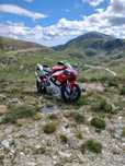Motocicleta Yamaha izf R1