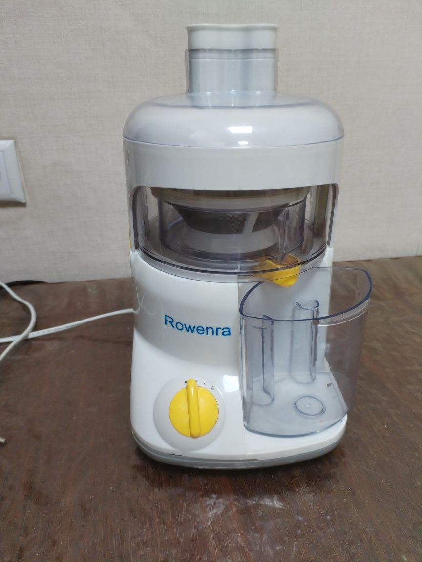 Соковыжималка " Rowenra "
